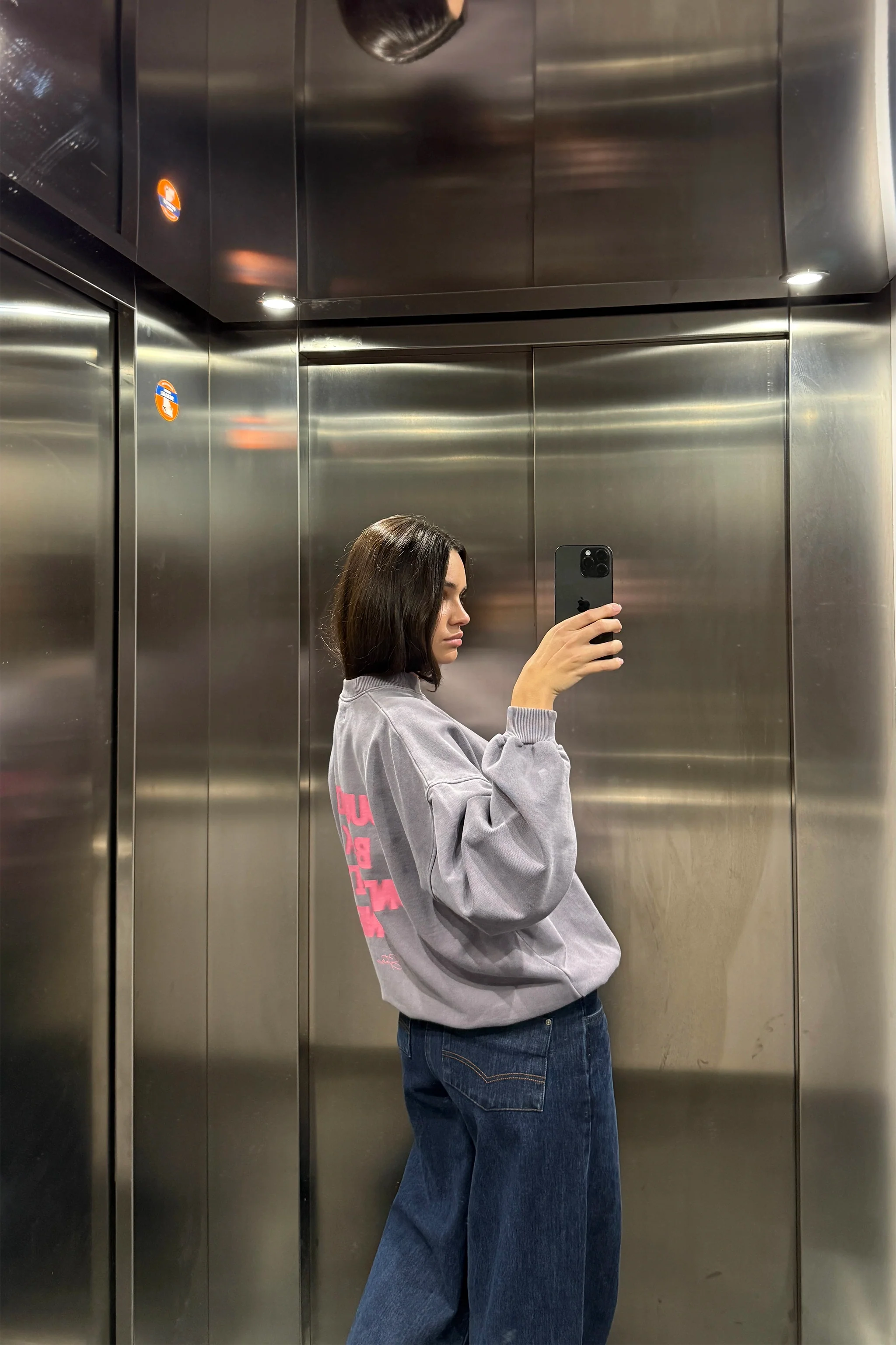 AREA "STAMINA" CREWNECK - Image 4