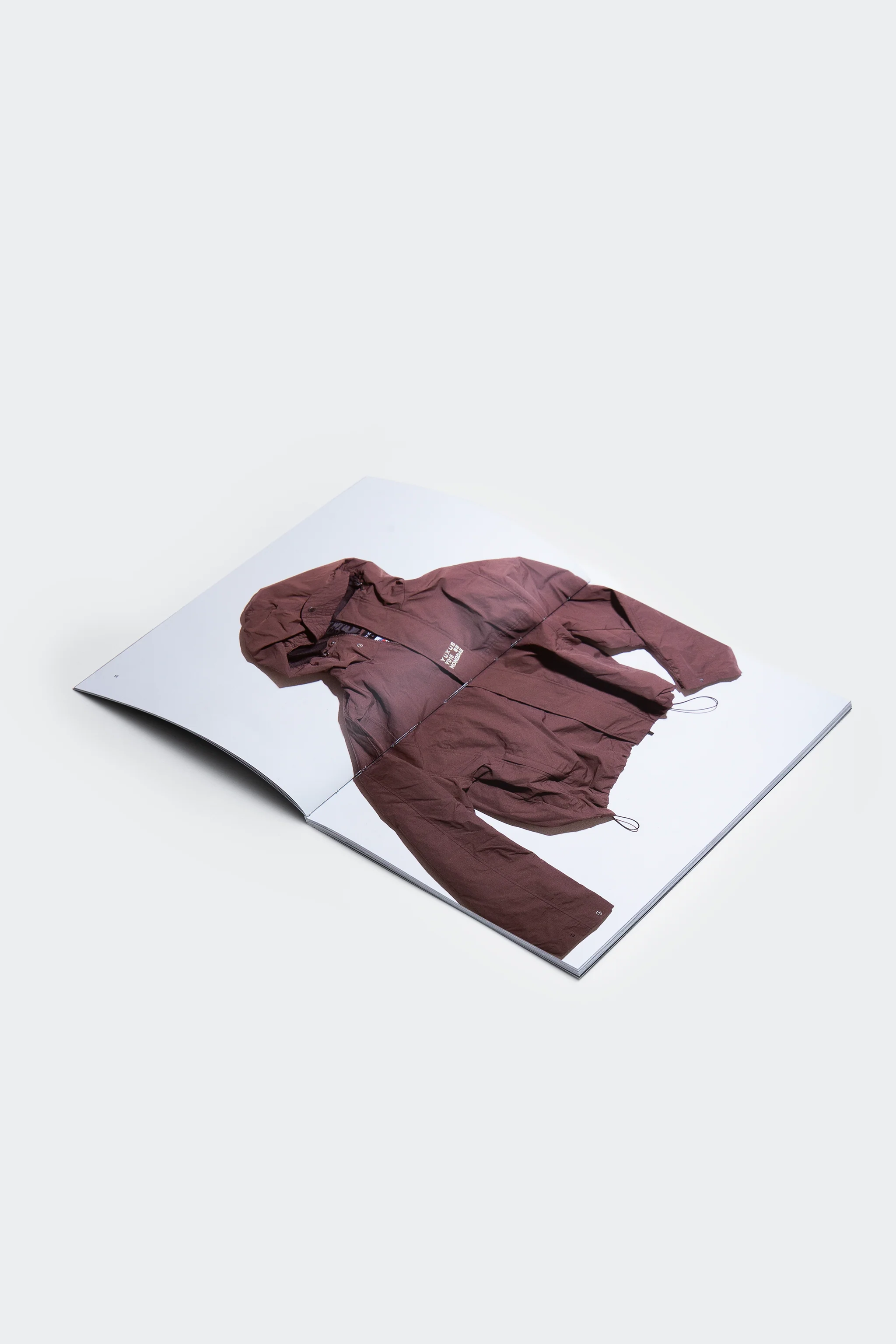 MAGAZINE FW25 - Image 4